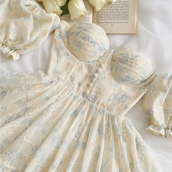 Adeirlina Summer in Tuscany dress - Picture 2 of 7